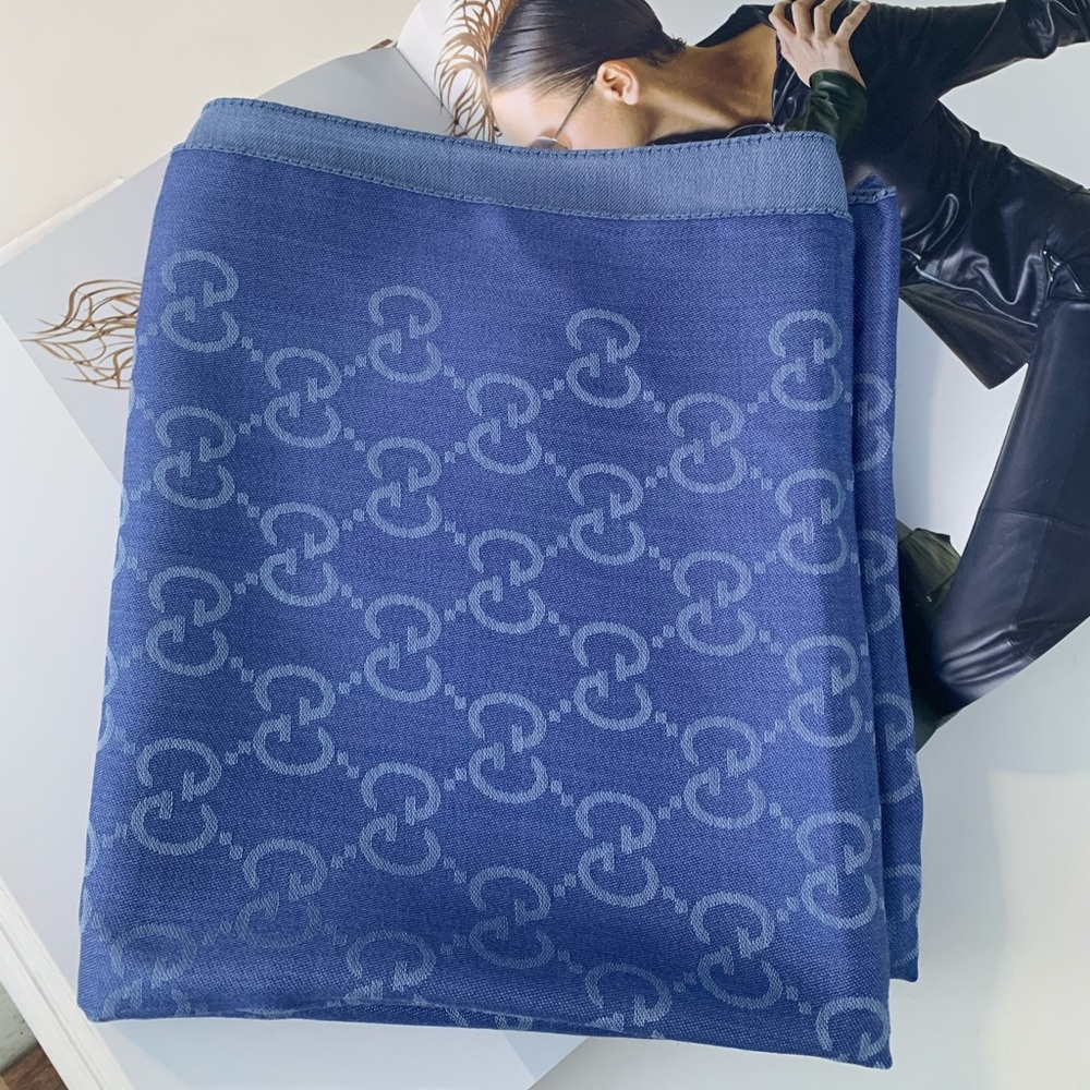 🔥❤️🔥 GUCCI Blue Jacquard GG Wool Silk Scarf Unisex🔥❤️🔥